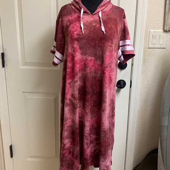 J for Justify Dresses & Skirts - J for Justify 3X short-sleeve dress with hood